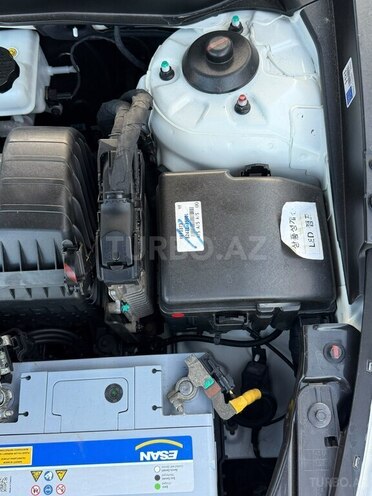 Hyundai Sonata-16