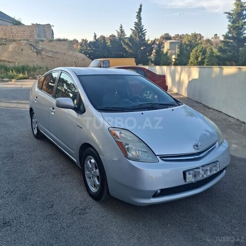 Toyota Prius-2
