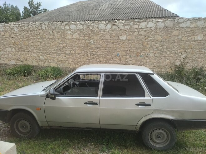 LADA (VAZ) 21099-5