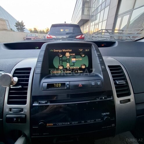 Toyota Prius-10