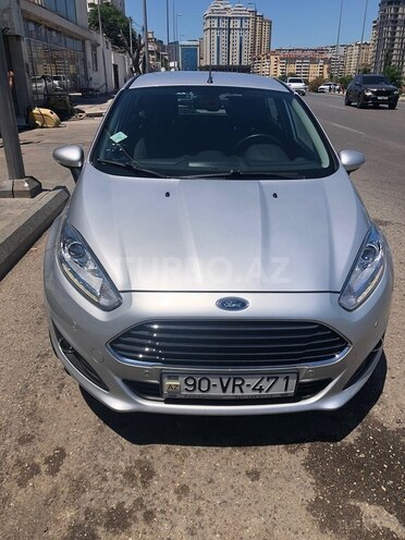 Ford Fiesta-1