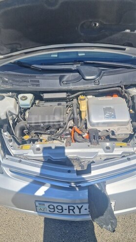 Toyota Prius-8