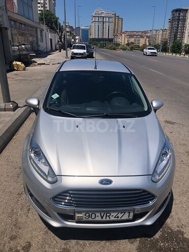 Ford Fiesta-2