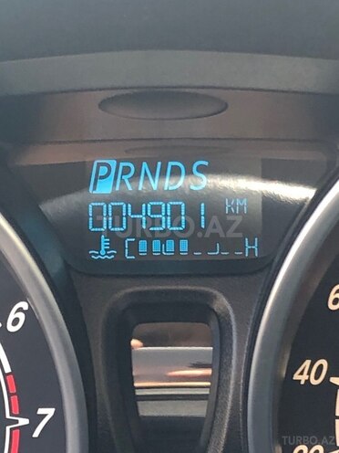 Ford Fiesta-13