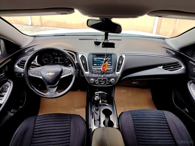Chevrolet Malibu-13