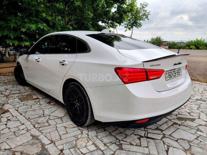 Chevrolet Malibu-8