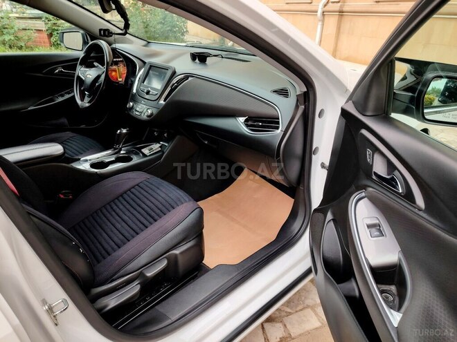 Chevrolet Malibu-15
