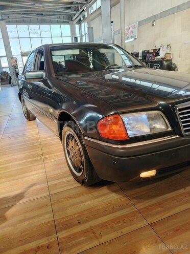 Mercedes C 180-9