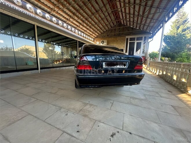 Mercedes C 200-6