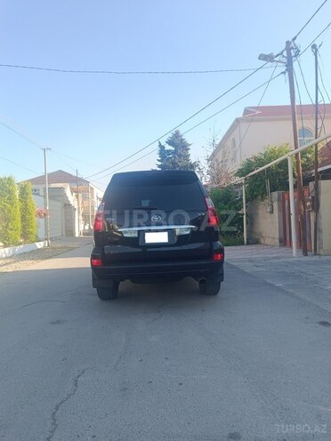 Toyota Land Cruiser Prado-8