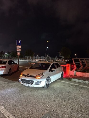 Kia Pride-6