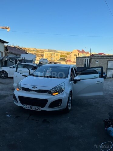 Kia Pride-8