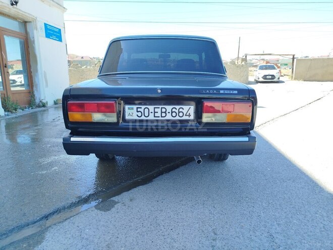 LADA (VAZ) 2107-2