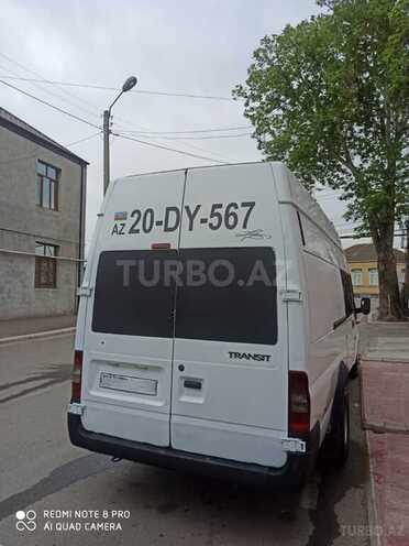Ford Transit-3
