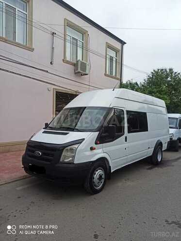 Ford Transit-1