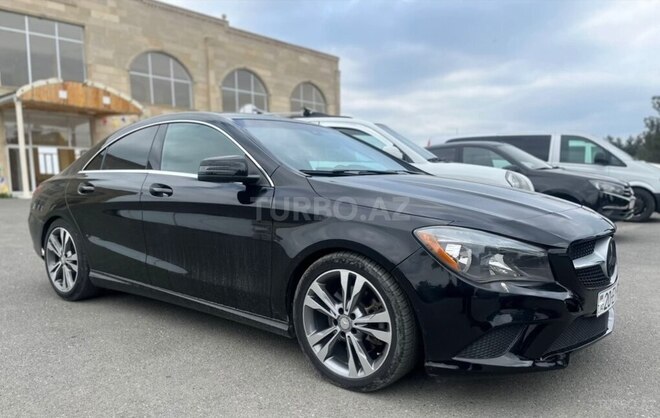 Mercedes CLA 250-1