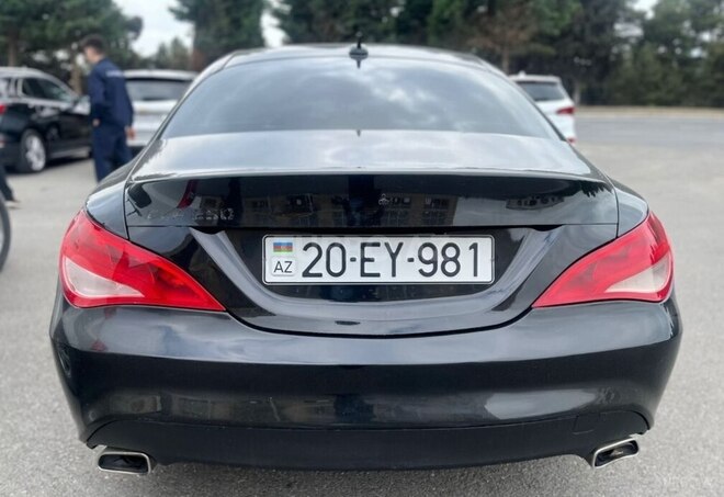 Mercedes CLA 250-3