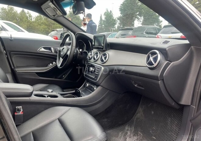 Mercedes CLA 250-4