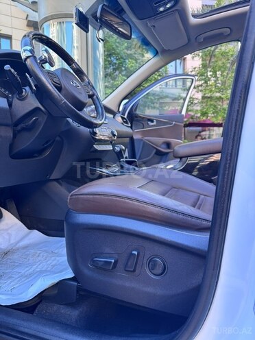 Kia Sorento-4