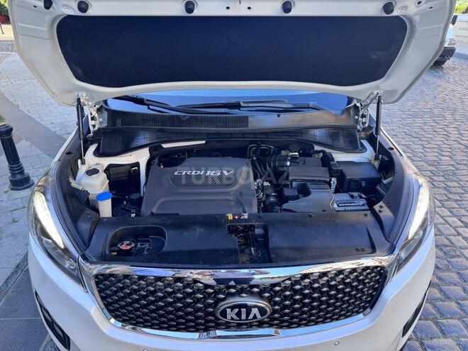 Kia Sorento-12