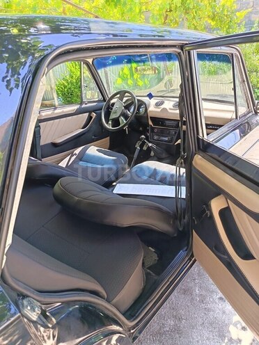 LADA (VAZ) 2106-6