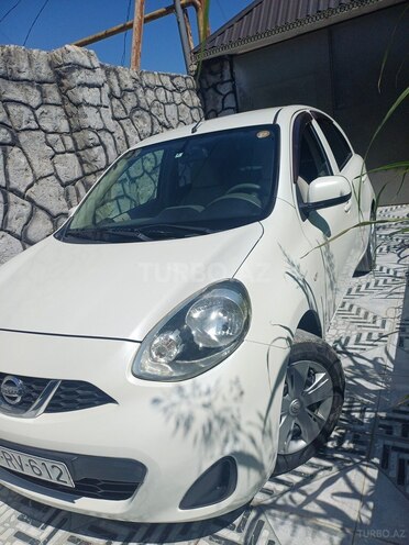 Nissan March-13