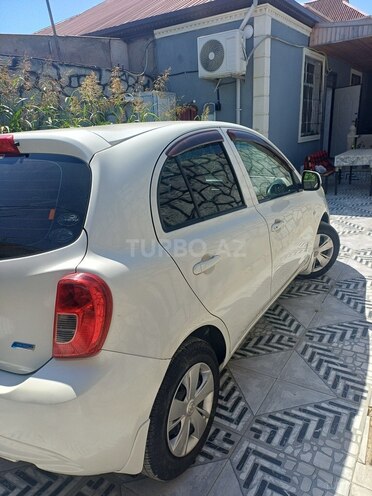 Nissan March-17