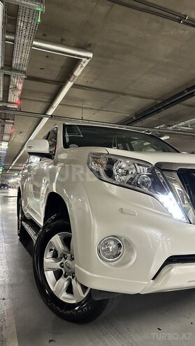 Toyota Land Cruiser Prado-11