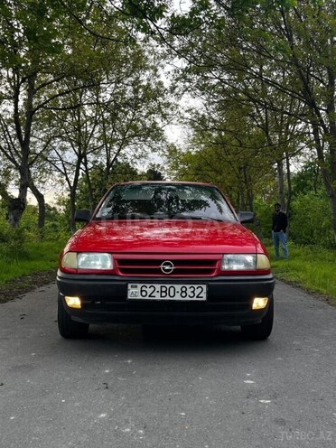 Opel Astra-1