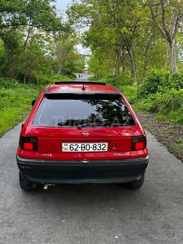 Opel Astra-2