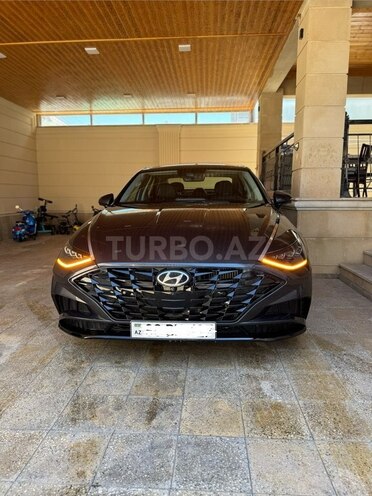 Hyundai Sonata-1