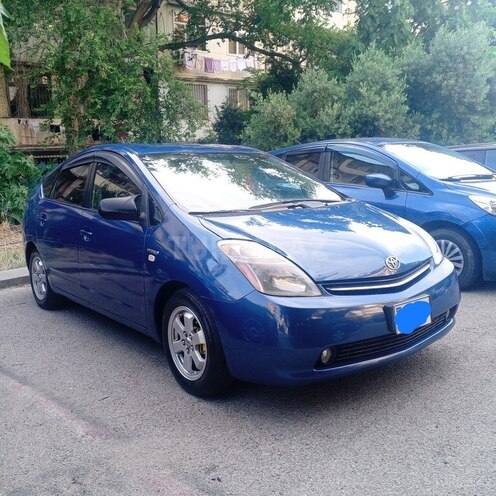 Toyota Prius-2