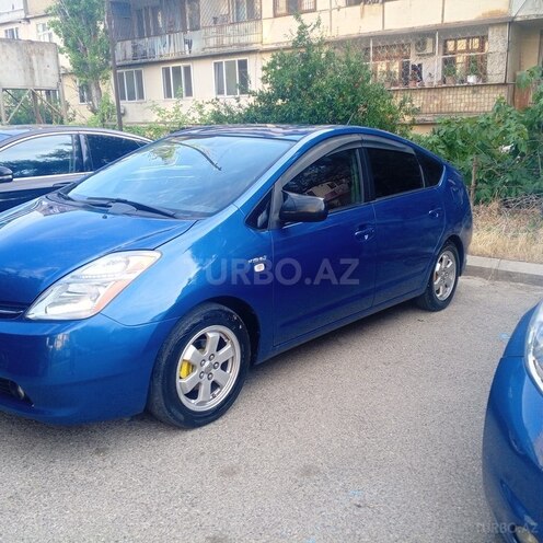 Toyota Prius-5