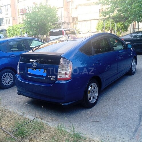 Toyota Prius-3