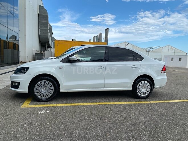 Volkswagen Polo-8