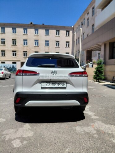 Toyota Corolla Cross-8