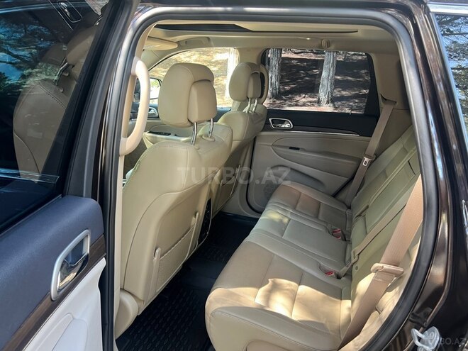 Jeep Grand Cherokee-8