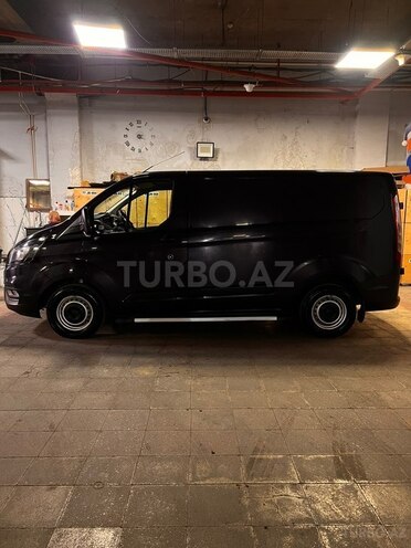 Ford Transit Custom-3
