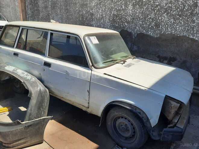 LADA (VAZ) 2104-1