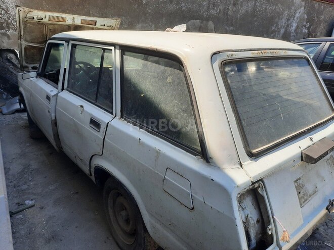 LADA (VAZ) 2104-2