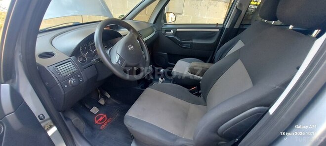 Opel Meriva-9