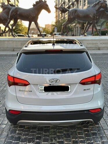 Hyundai Santa Fe-8