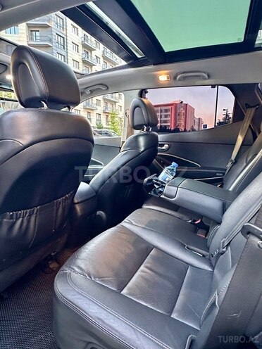 Hyundai Santa Fe-16