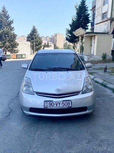 Toyota Prius-2