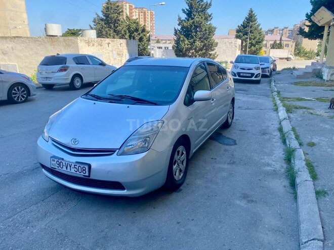 Toyota Prius-8