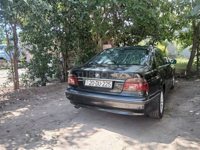 BMW 523-5