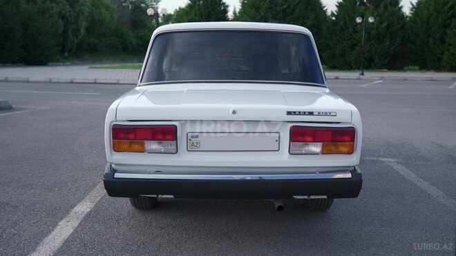 LADA (VAZ) 2107-5