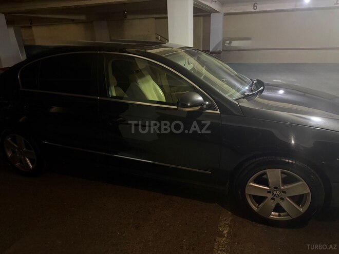 Volkswagen Passat-2