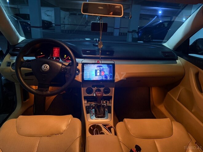 Volkswagen Passat-4