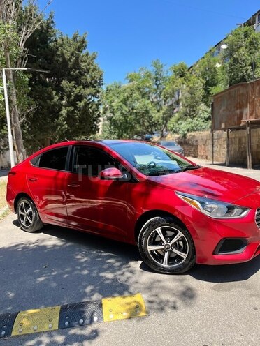 Hyundai Accent-3